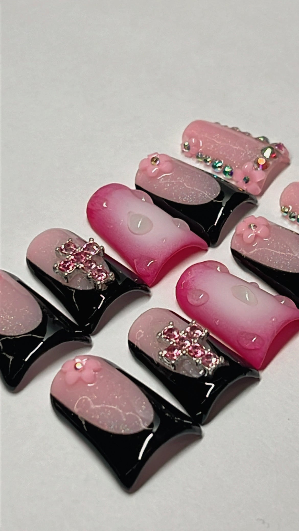 NOT YOURS | DUCK | SHORT | PRESS ON NAILS