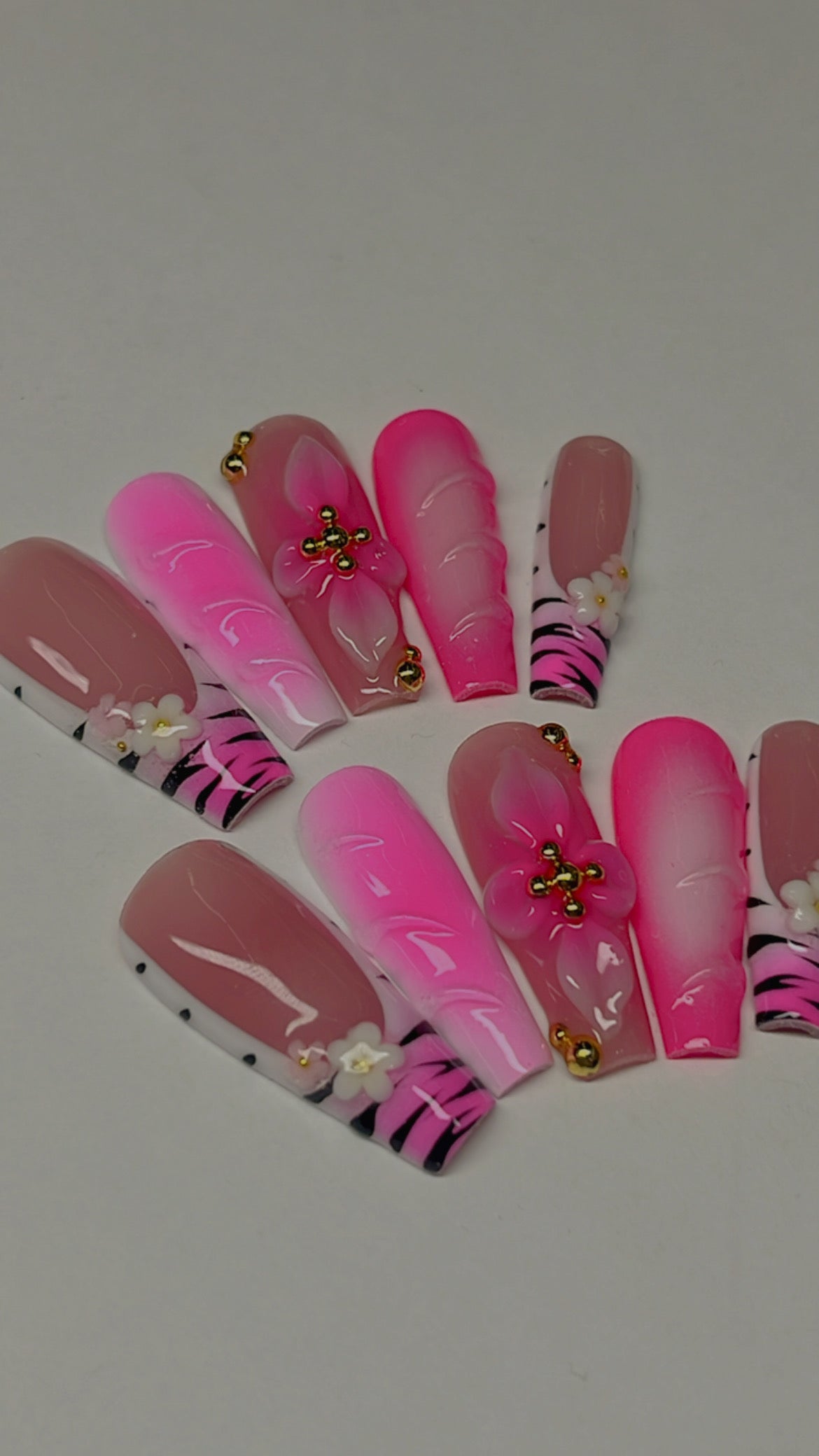 PRETTY P| COFFIN | LONG | PRESS ON NAILS
